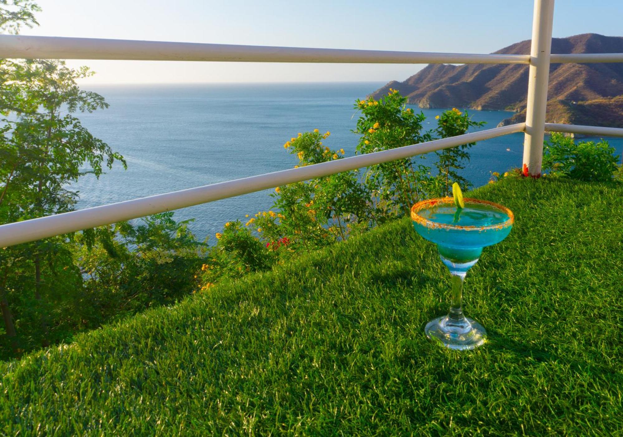 Casa Babel Taganga Hotel ซันตามาร์ตา ภายนอก รูปภาพ
